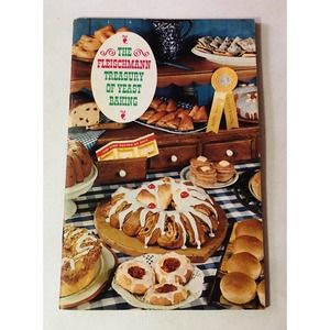 Vintage 1962 Yeast Baking Recipe Book Fleischmann Standard Brands Illustrated